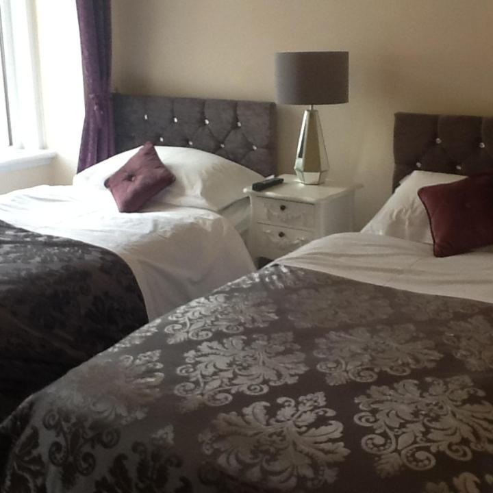 "Room Only" At Wetherby Неърн Стая снимка